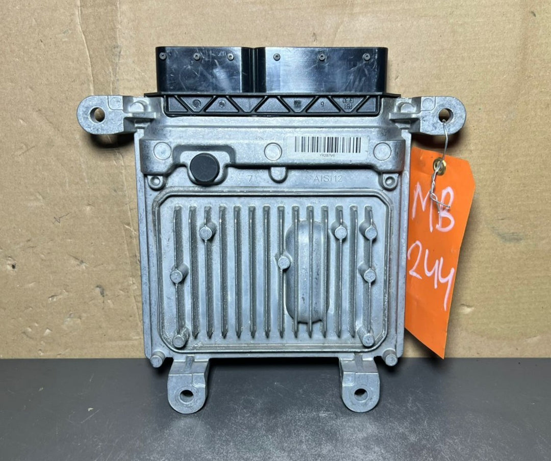 14-18 Mercedes W205 C-Class Engine Control Module Unit ECM ECU A651 9000603 OEM