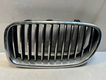 Load image into Gallery viewer, 2010-2013 BMW 528i 535i 5 Series F10 F11 Front Bumper Kidney Grille 7200727