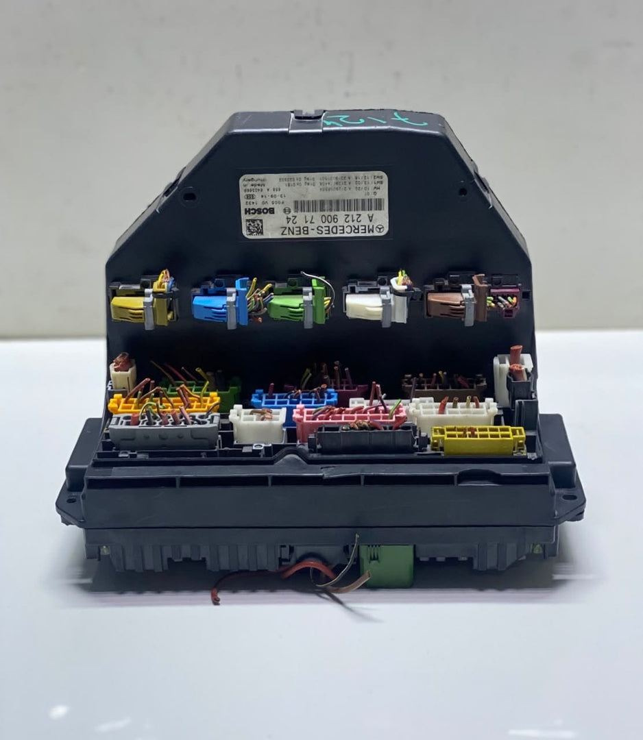 Mercedes Front Sam Fuse Box Control Module A2129007124 W212 E-Class W218 W204 