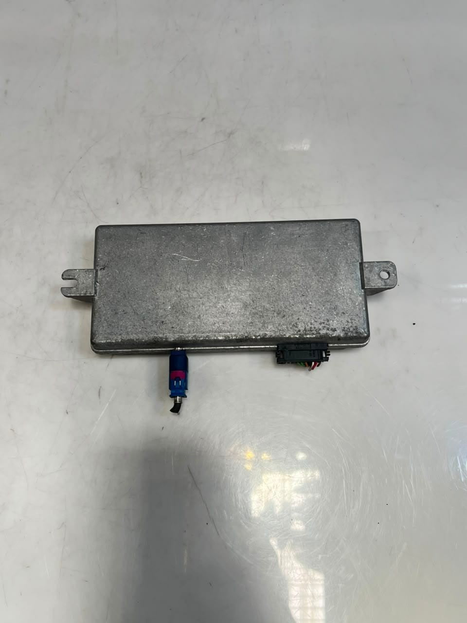 2011-2016 BMW 535i F10 F01 F06 F30 GT Rear View Camera Control Module 9228323
