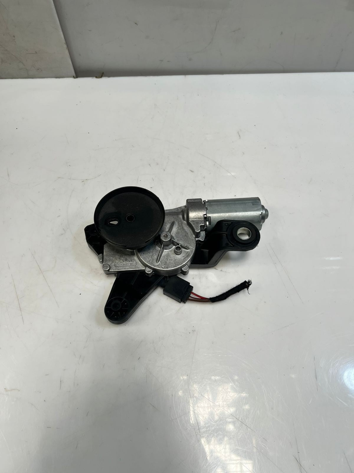 BMW 3 Series F31 5 Series F11 LCI Rear WINDOW Wiper Motor 7311415