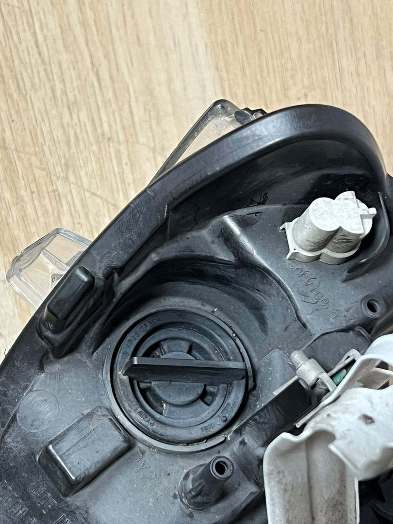 BMW Headlight Assembly 7358393 1 Series 120I F20 F21 LCI FRONT LEFT HELOGEN