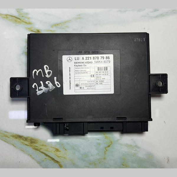 2007-2010 Mercedes-Benz W221 S-Class S550 Keyless Go Control Module A221 8707986