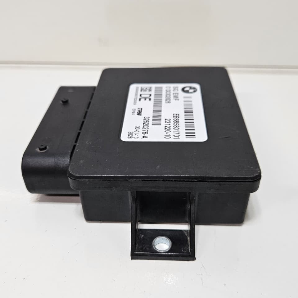OEM BMW F10 F11 F06 X3 X4 EMF PARKING BRAKE CONTROL UNIT 6858017