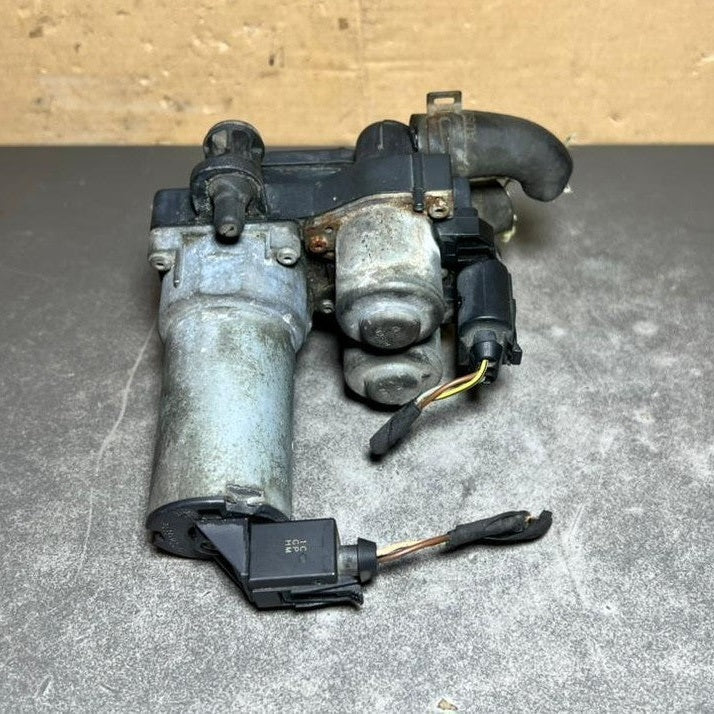 00-06 Mercedes Benz W220 S-Class Water Pump Heating Control Valve A220 8300284
