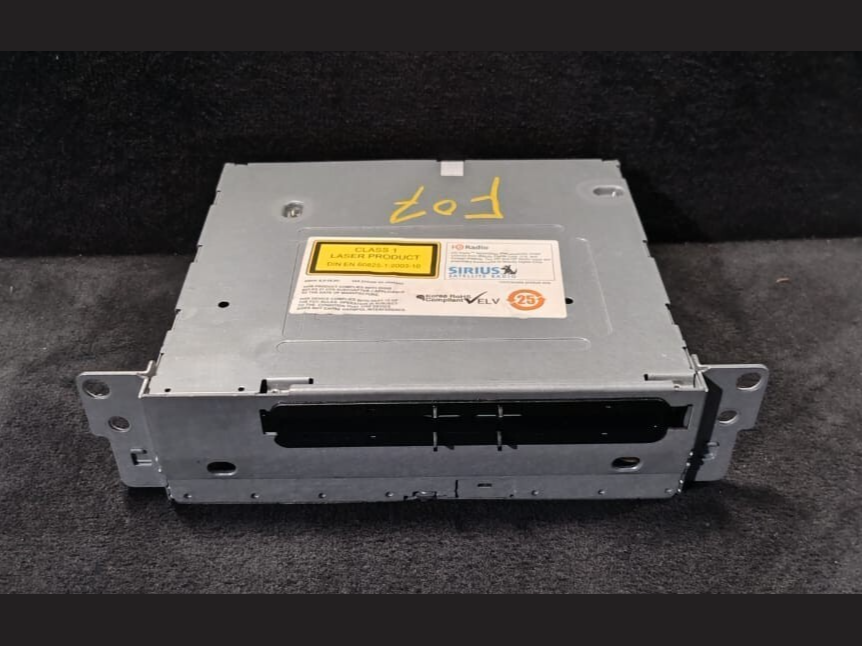 BMW X3 F25 CIC HEAD UNIT STEREO CD PLAYER HARMAN/BECKER  - 9269896