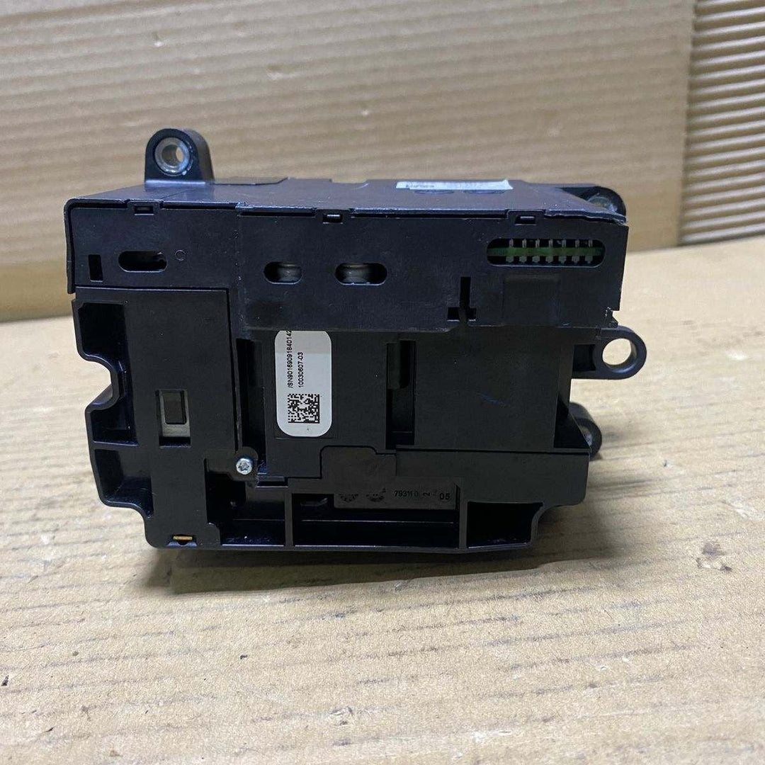 2008-2016 BMW 750i Gear Shifter Selector 9197727 7 Series F01 F02 F03 F04 LHD