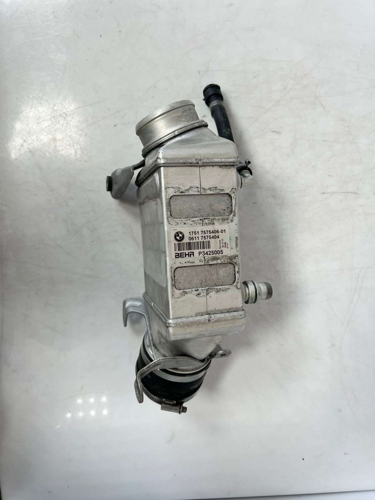 2008-2019 BMW X6 F01 F02 F04 F10 E70 F15 Right Turbocharger Intercooler 7575406