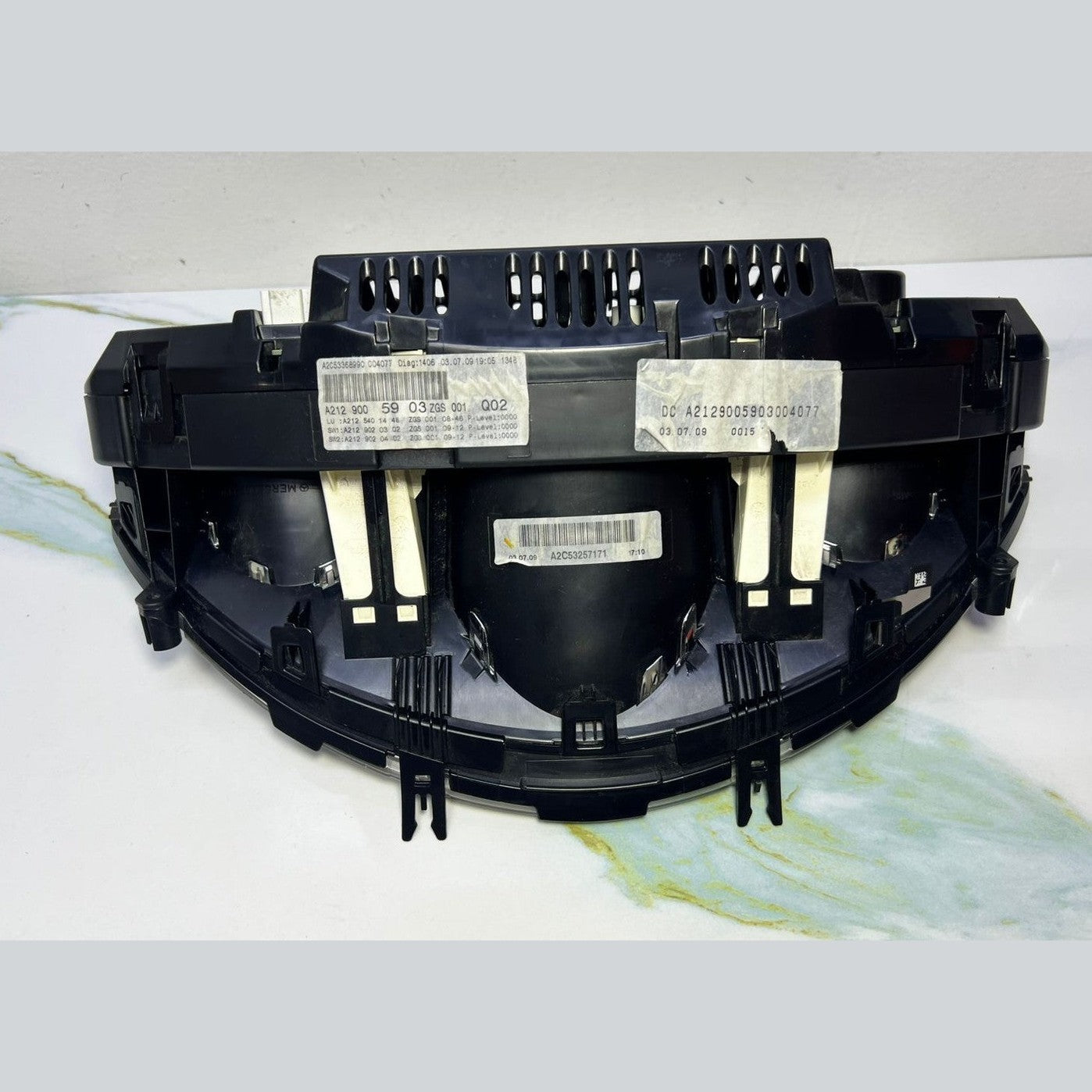 10-14 Mercedes-Benz W212 E-Class Instrument Cluster Speedometer A212 9005903 OEM