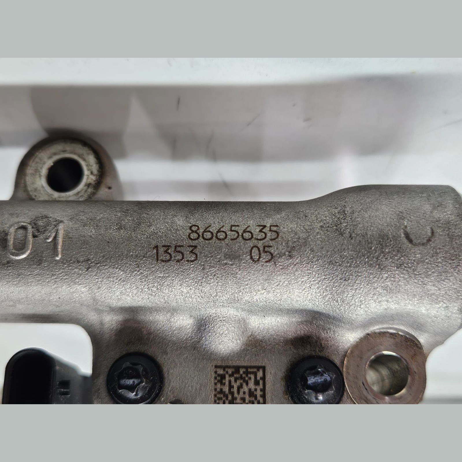 BMW Petrol Engine B46 B48 Fuel Injector Petrol High Pressure Rail 8656548 OEM 