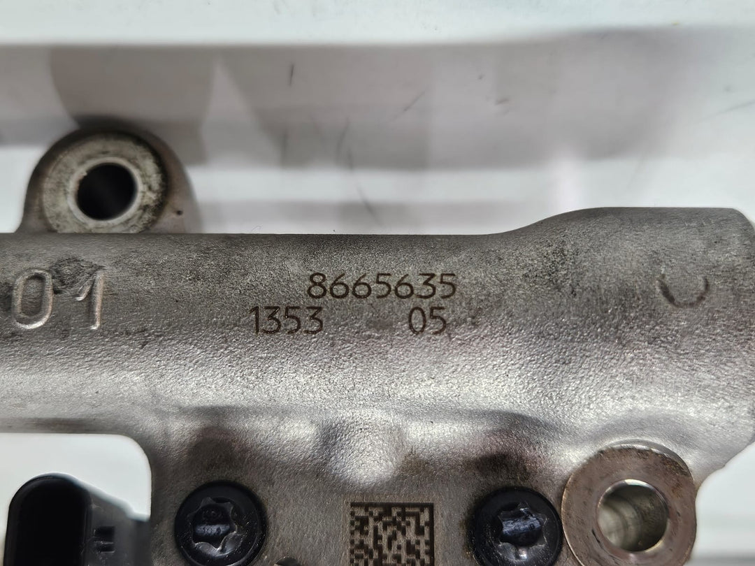 BMW Petrol Engine B46 B48 Fuel Injector Petrol High Pressure Rail 8656548 OEM 
