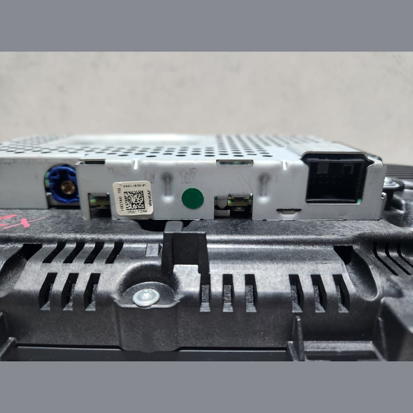 2017-2020 BMW 530i Instrument Cluster 9392558 G01 G12 G30 G32 G38 530E and 740E