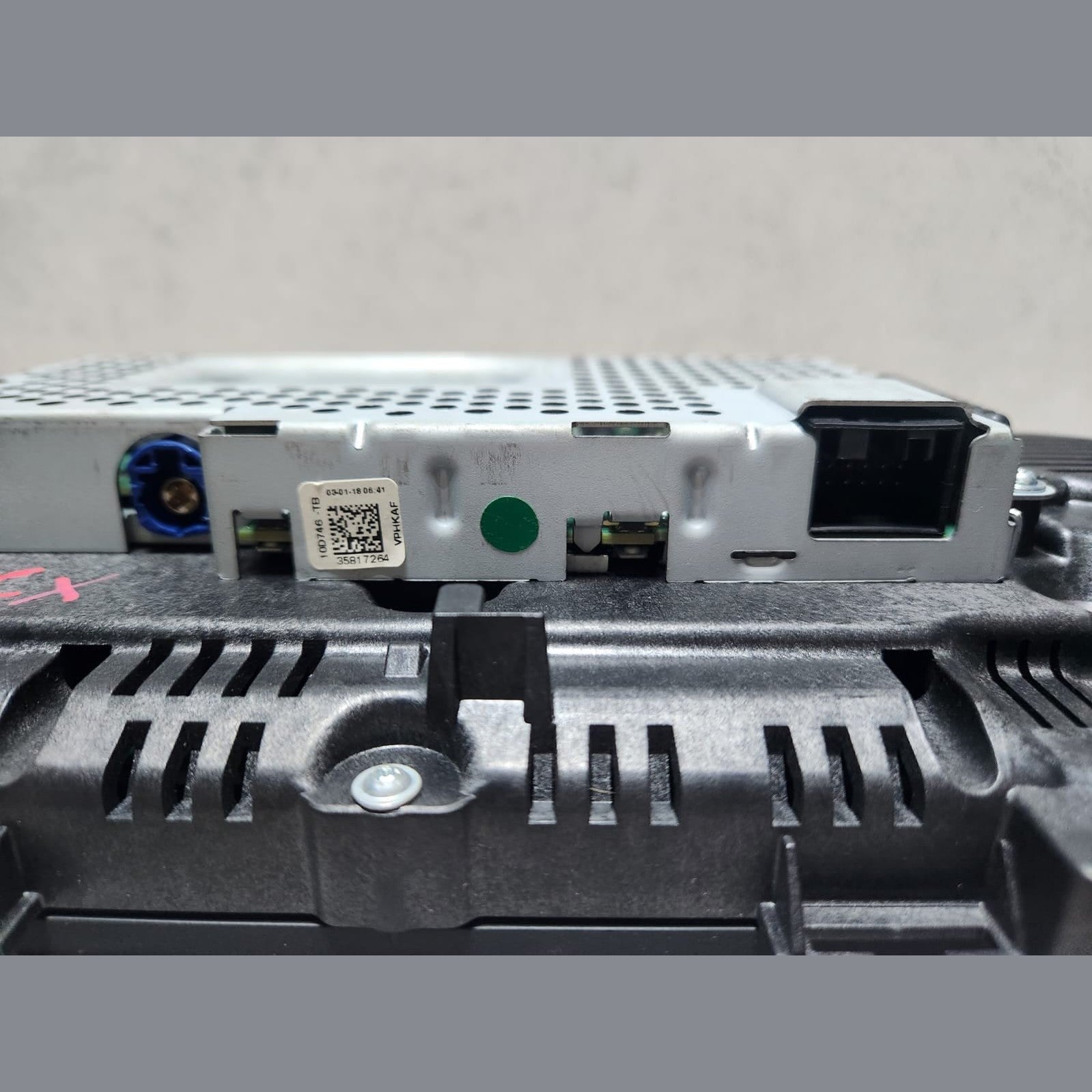 2017-2020 BMW 530i Instrument Cluster 9392558 G01 G12 G30 G32 G38 530E and 740E