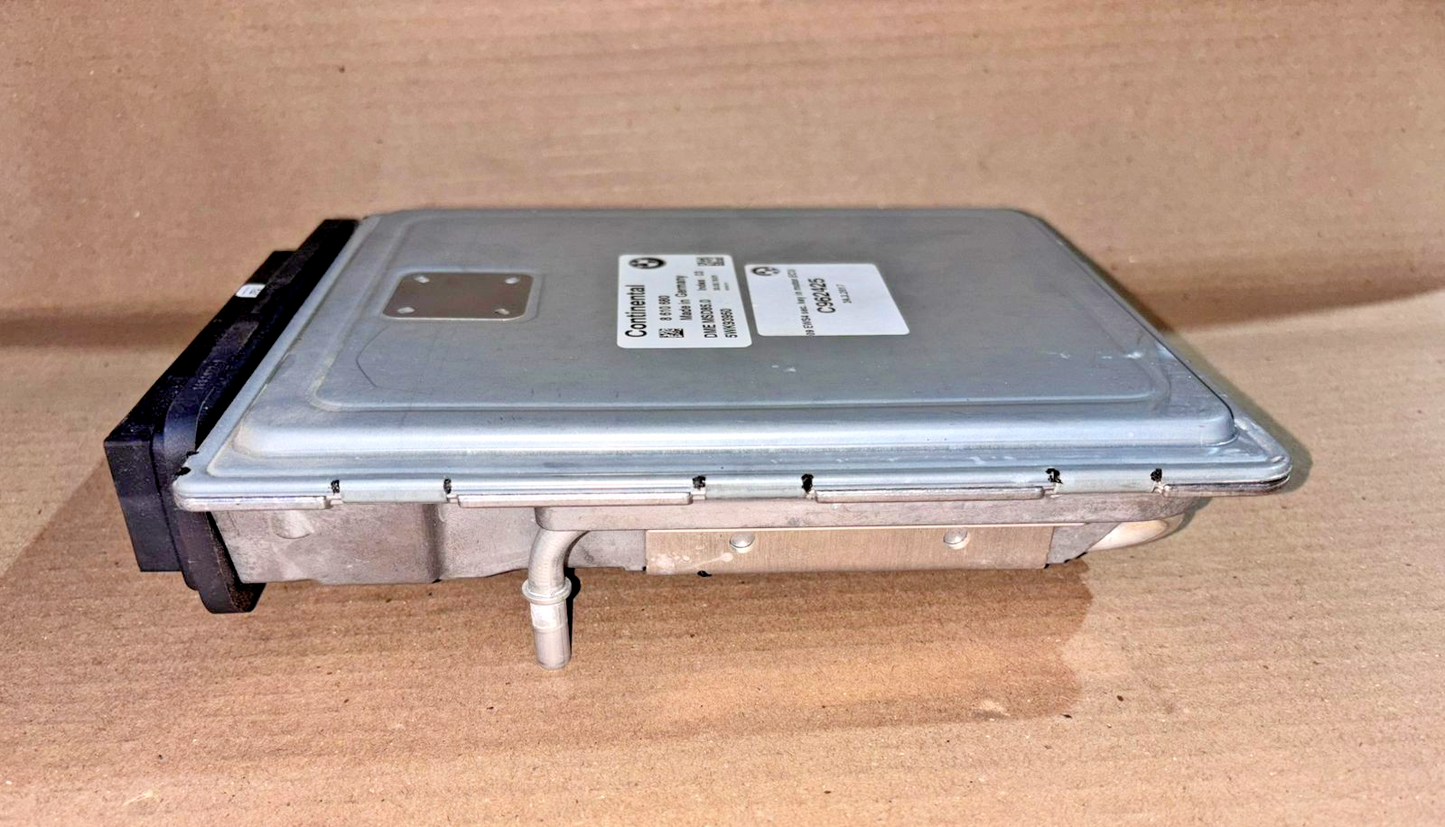 BMW 5 SERIES F02  F10 550I N63 ENGINE CONTROL UNIT  ECU KIT WITH KEY  8610680