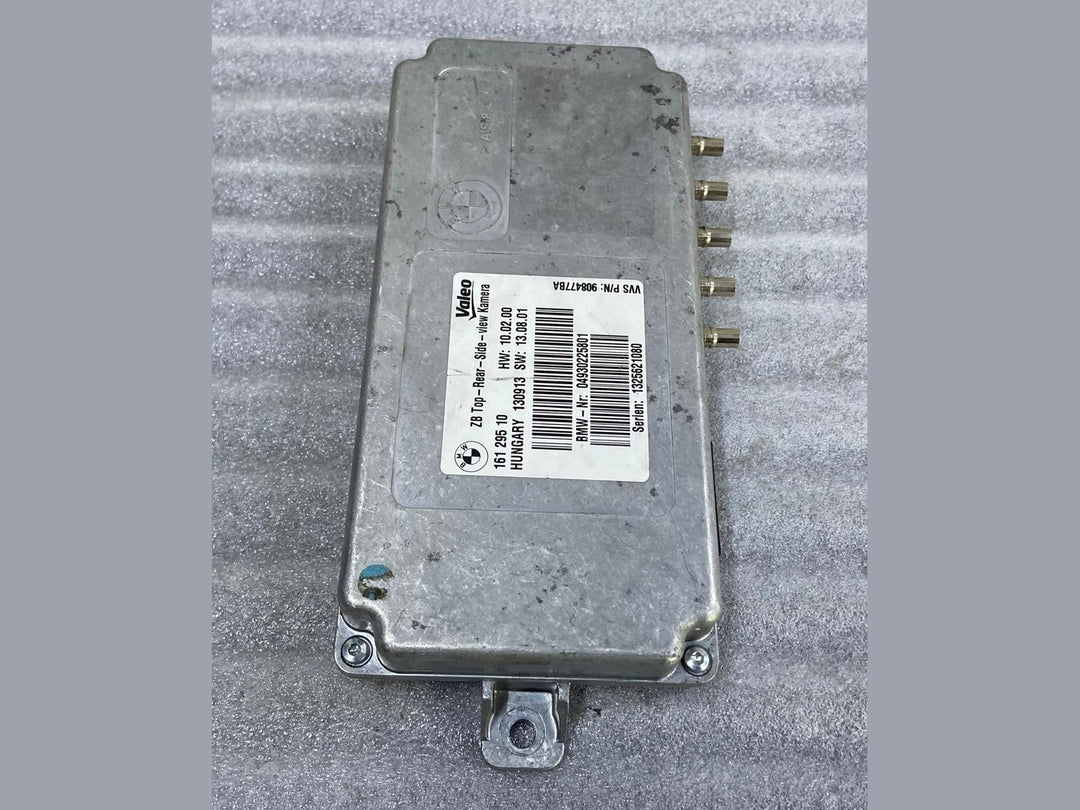 OEM BMW F10 M6 F13 COUPE REAR VIEW CAMERA CONTROL MODULE 908477B