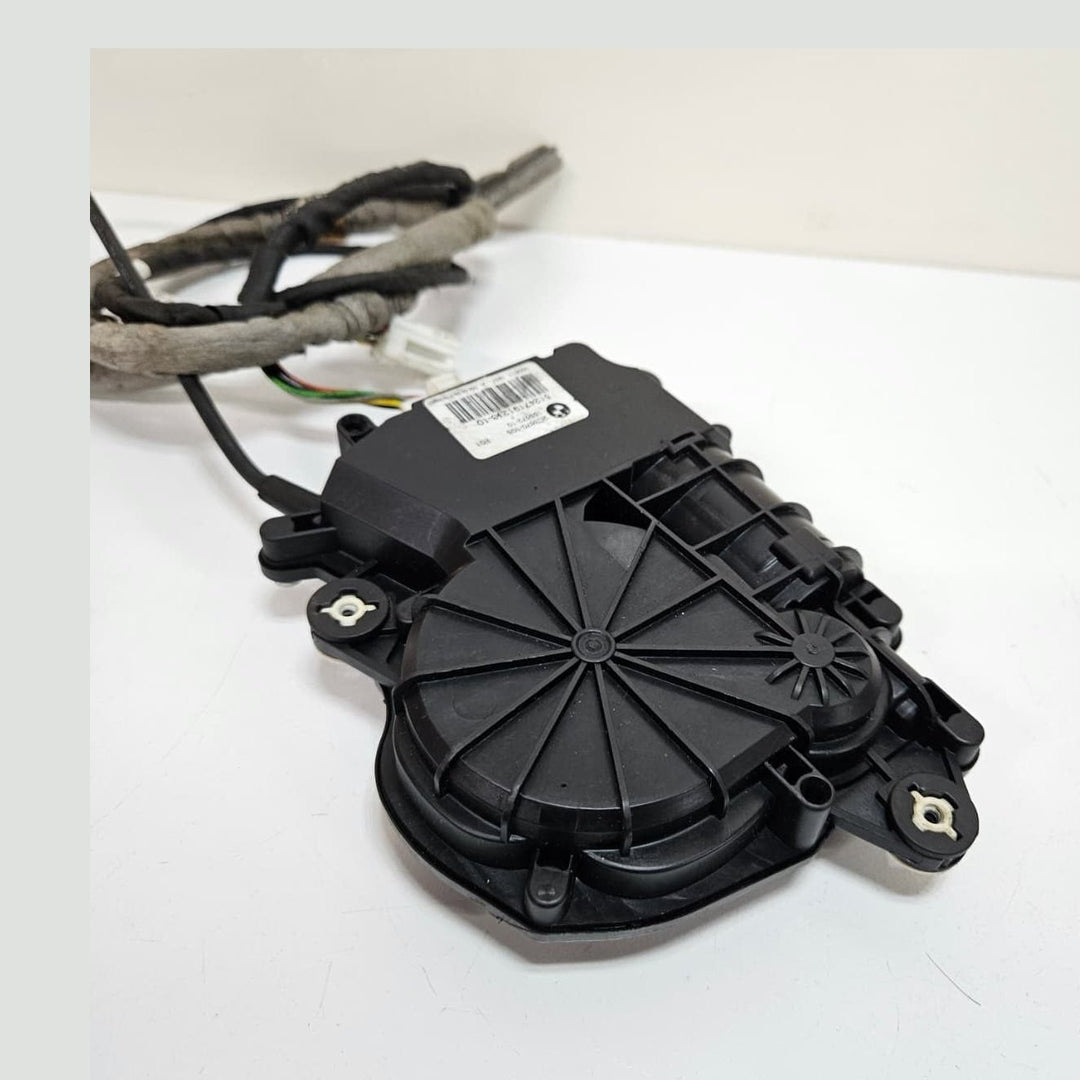2009-2015 BMW 740i, 750i, 760i Trunk Lid Lock Actuator Motor 7191213