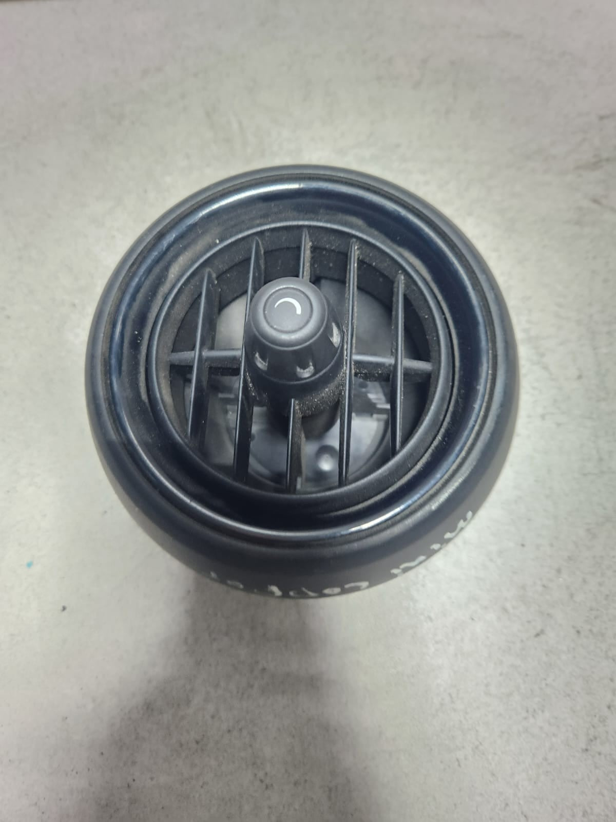 2015-2020 Mini Cooper Dashboard Air Vent Grille 9262413 F55 F56 F57