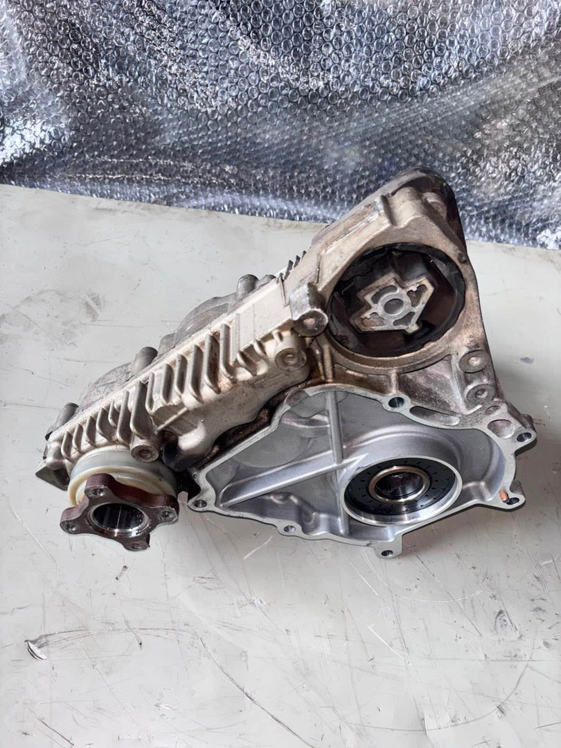 2012-2016 BMW 328i Transfer Case 7643756 2,3,4,5,6,and 7 Series xDrive OEM 