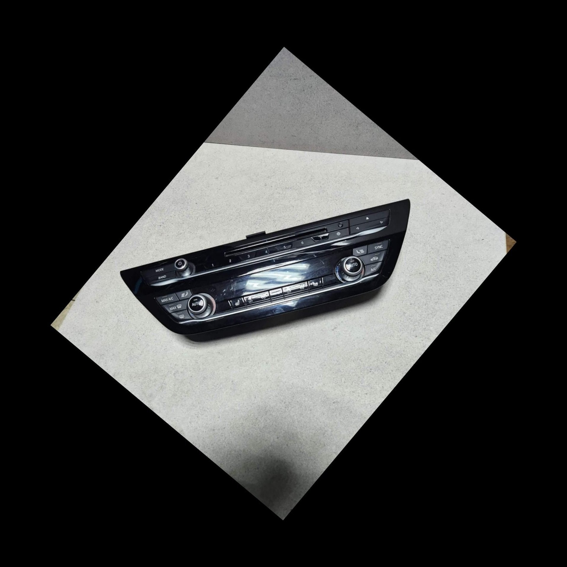 2017-2020 BMW 530i Temperature And Radio Control Panel 7947871 G30 530 540 M550