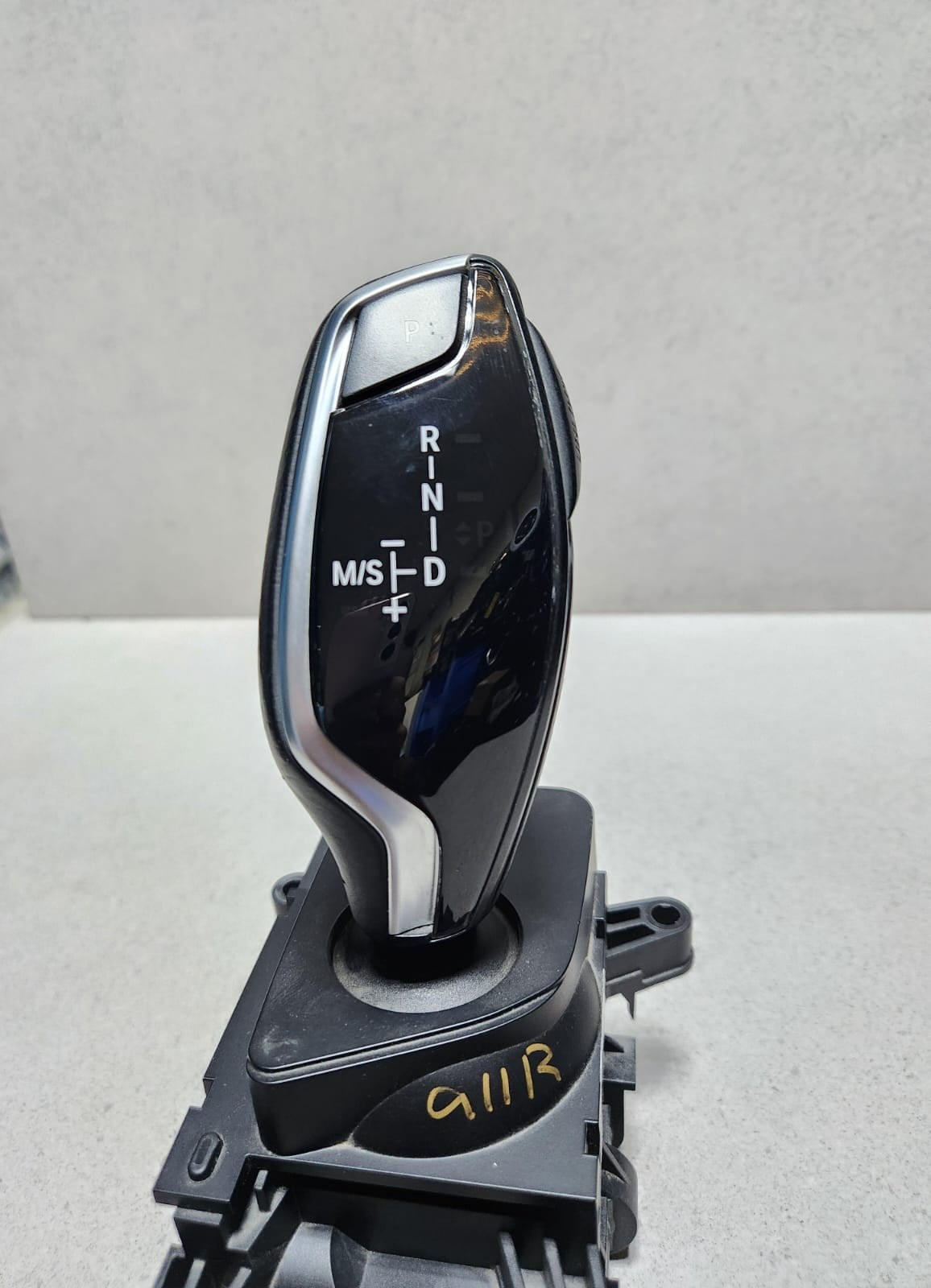 BMW Gear Selector Lever 6825607 7 Series G11 G12 RHD