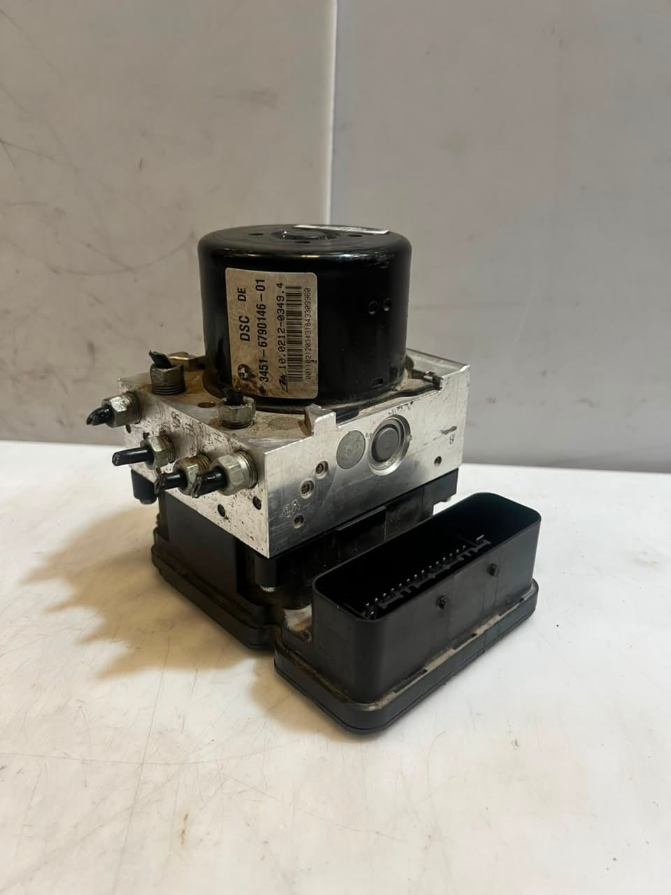 2009-2013 BMW 3 SERIES E91 E90 E92 LCI 128i ABS/DSC Pump Module 6790147 OEM
