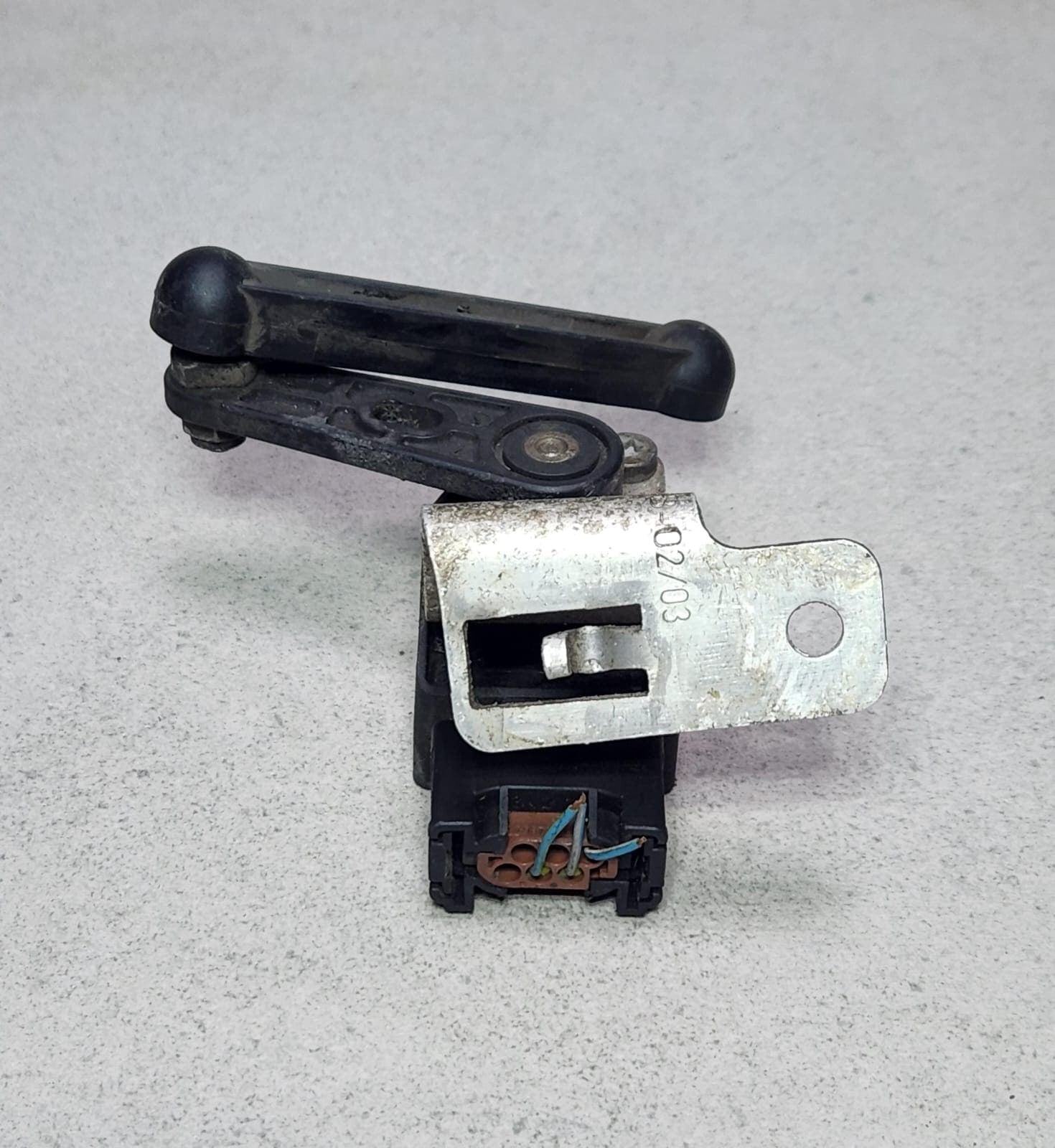 BMW Headlight Level Sensor Rear Xenon 6861351 5 Series F10 F11