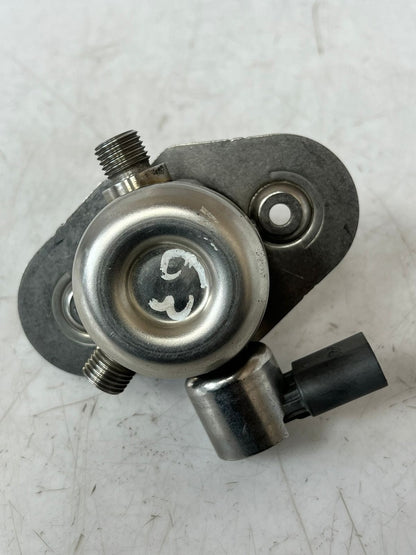2013-2018 BMW 650i N63 X5 X6 M5 550I xDrive High Pressure Fuel Pump 7599865 OEM
