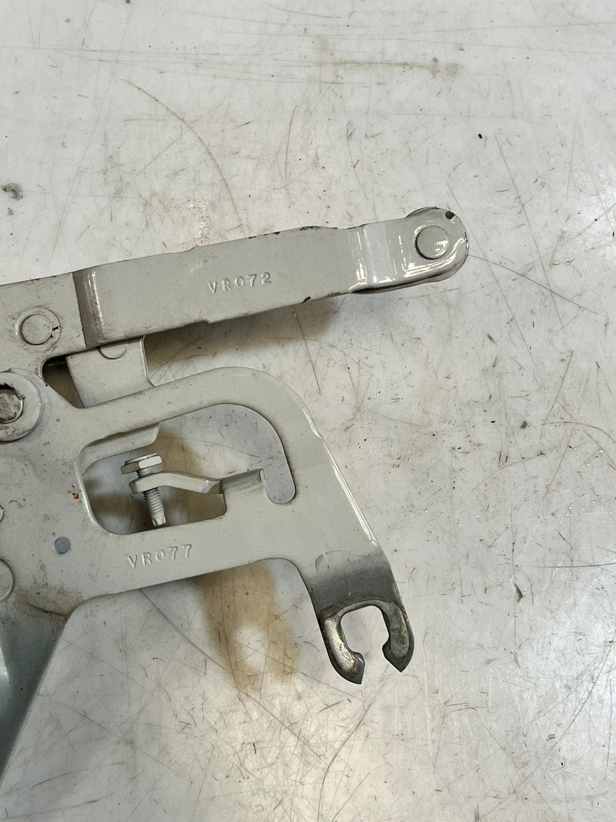 2014-2019 BMW X5 X6 F15 F16 Hood Hinge FRONT LEFT RIGHT 7294529 7294530 OEM
