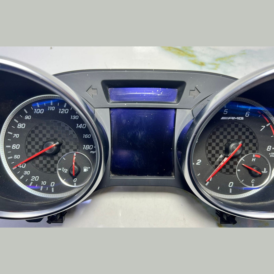11-18 Mercedes-Benz W172 SLK AMG Instrument Cluster Speedometer A172 9000215 OEM