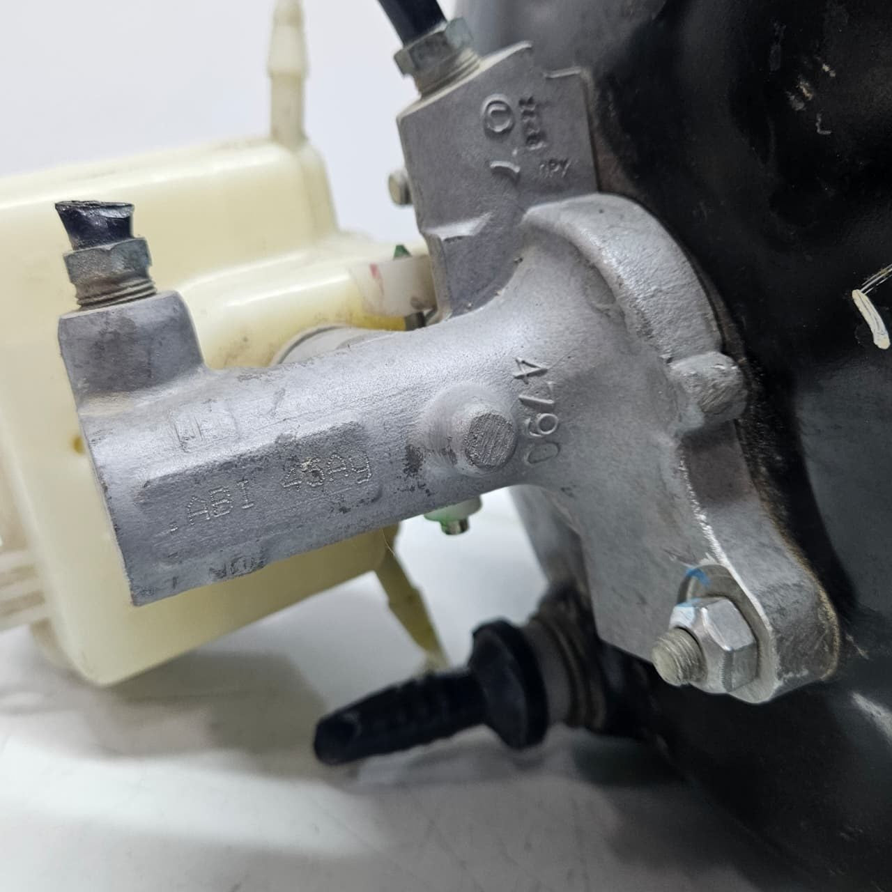 2007-2013 BMW X5 E70 Power Brake Booster 6791409 E71 X6 
