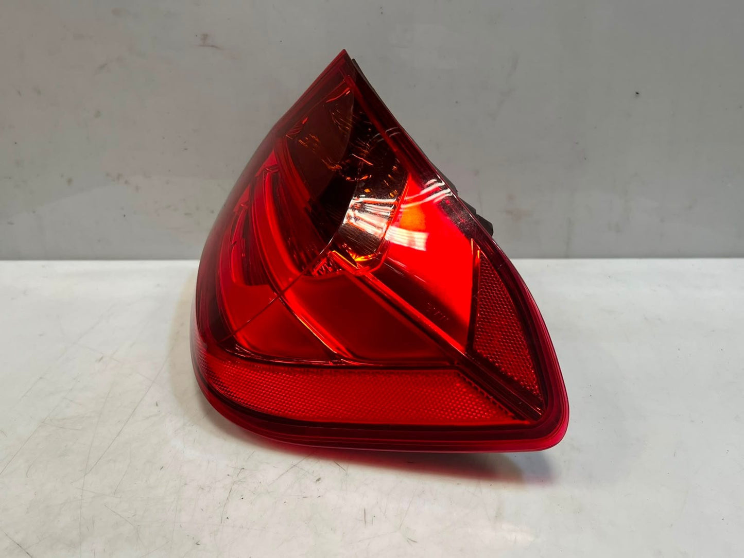 BMW 3 Series F30 Tail Light Right Outer Right Rear 7372784 ECE OEM
