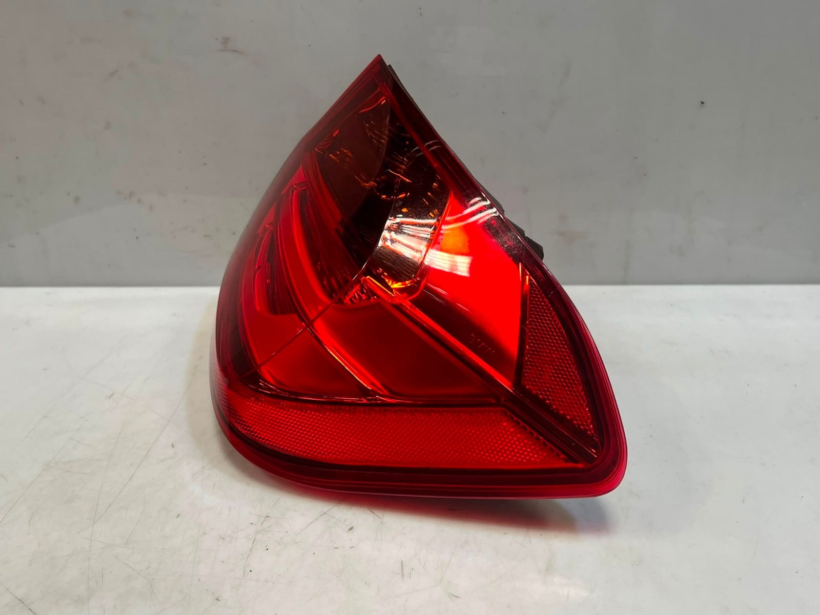 BMW 3 Series F30 Tail Light Right Outer Right Rear 7372784 ECE OEM