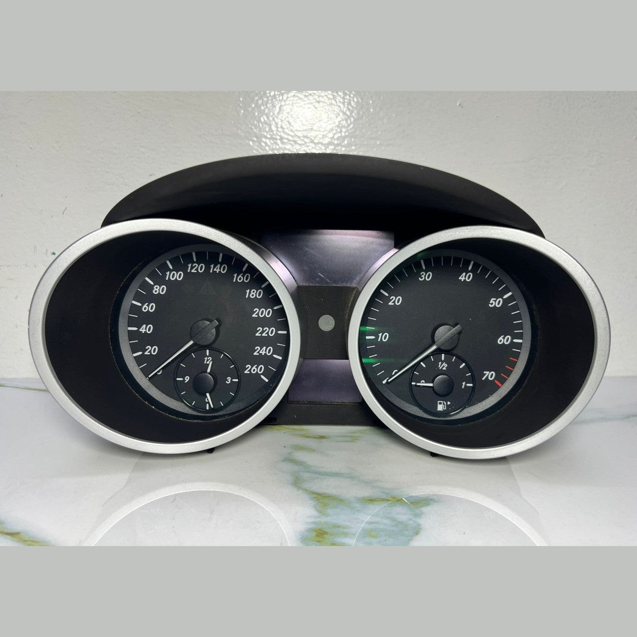 03-06 Mercedes-Benz W171 SLK Instrument Cluster Speedometer A171 5401147 OEM