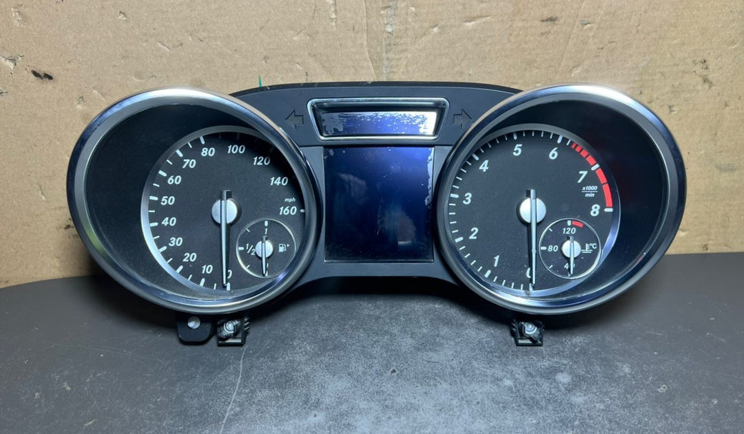 2013-2016 Mercedes-Benz W166 GL Instrument Cluster Speedometer A166 9003106 OEM