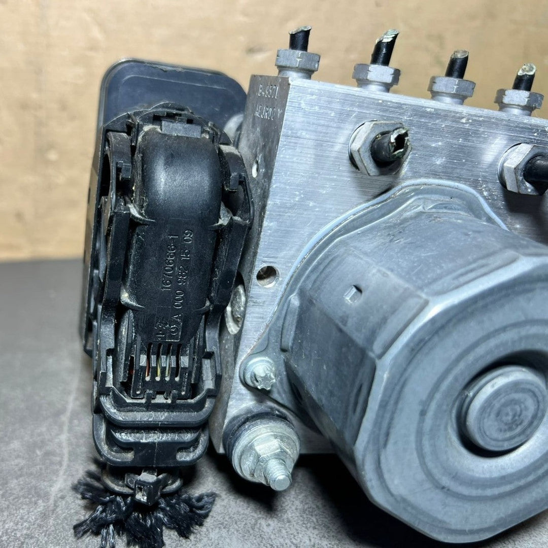 Mercedes W246 CLA  W176 A-Class ABS Anti Lock Brake Pump Module A176 4310600 OEM