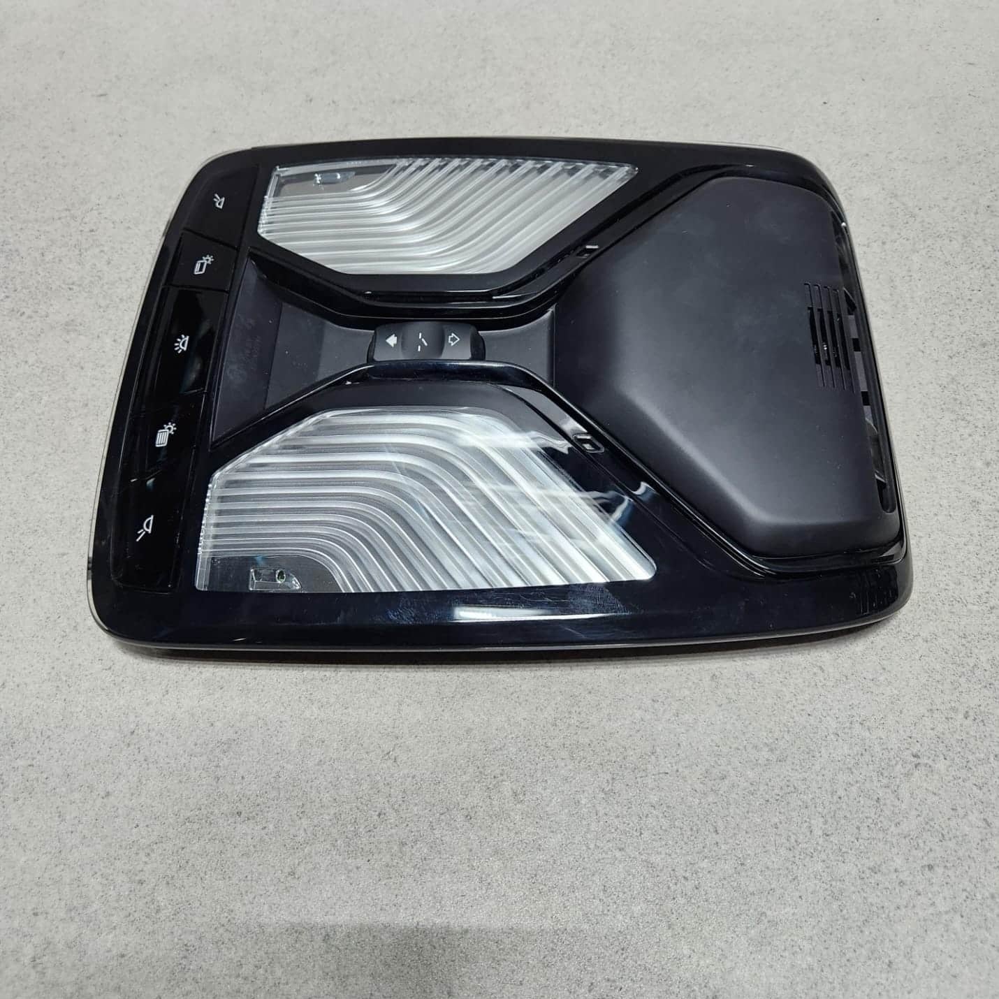 Genuine 2017-2023 BMW 530i Roof Functional Center 5A3CCB0 5 Series G30 and X7 G0