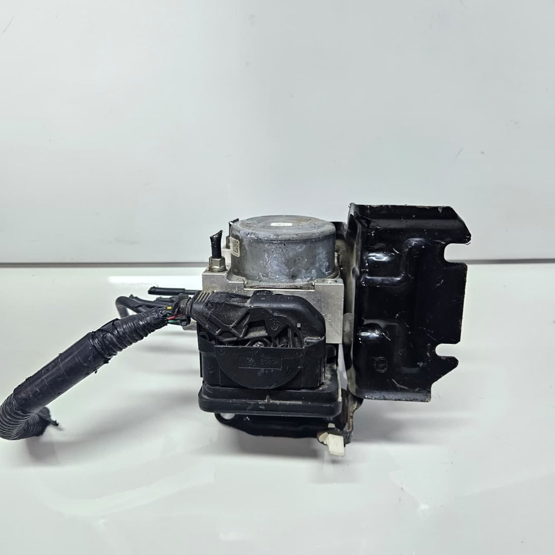 K011437A0A-2013-2017 Mazda CX-5 ABS Pump Modulator Assembly 