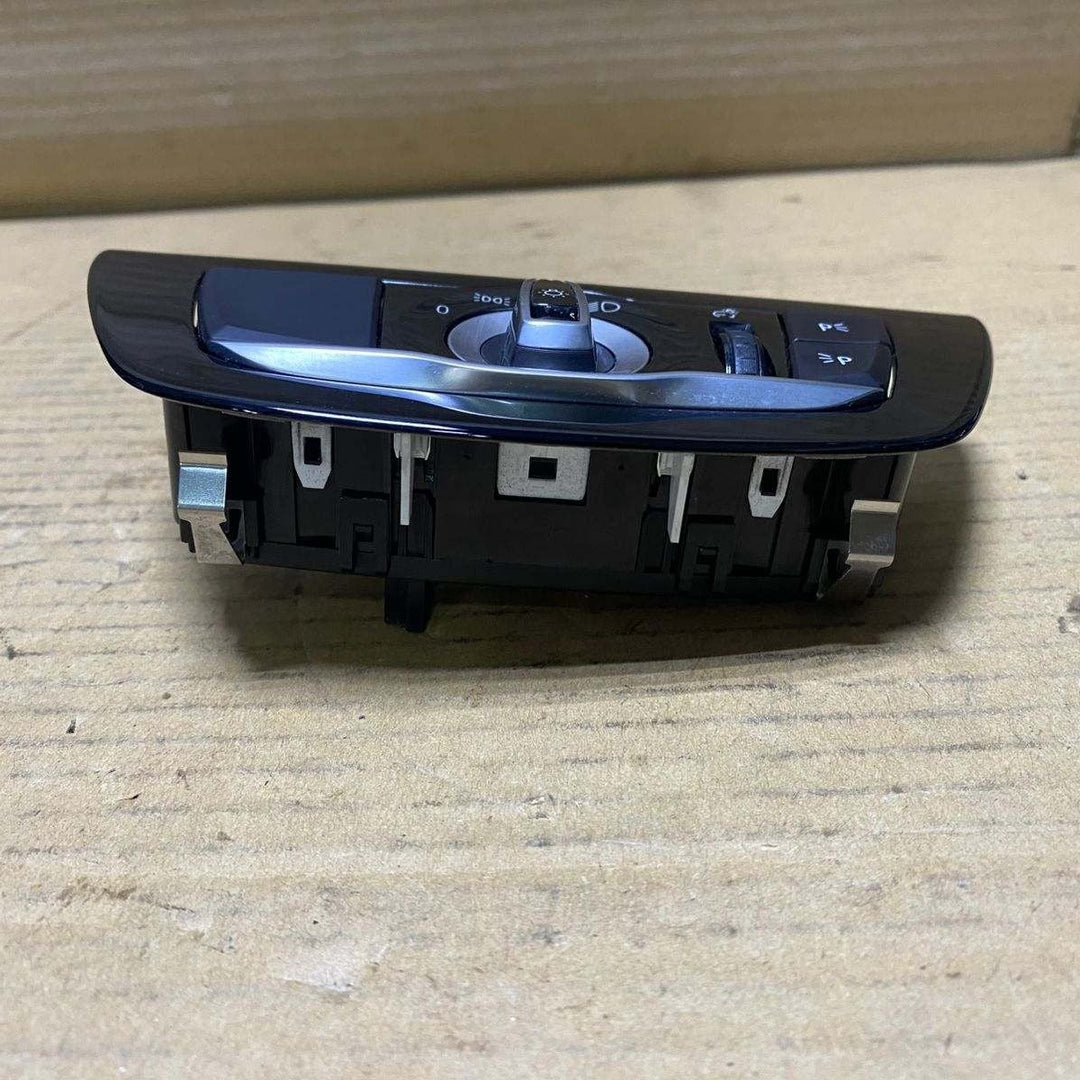 2017-2023 BMW 530i Headlight Control Switch 9472967 530i, 540i, M5, M550i xDrive