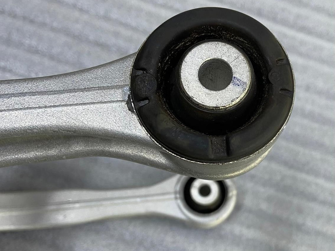 OEM BMW X5 X6 X7 UPPER FRONT RIGHT CONTROL ARM ASSEMBLY 6893116