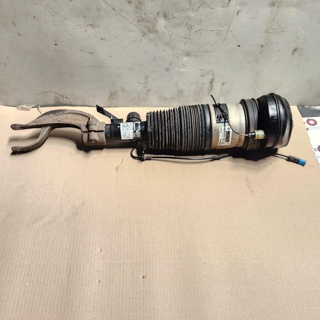 2020-2023 BMW X7 G07 Air Shock Absorber 7831561 X5 G05 and X7 G07 FRONT RIGHT