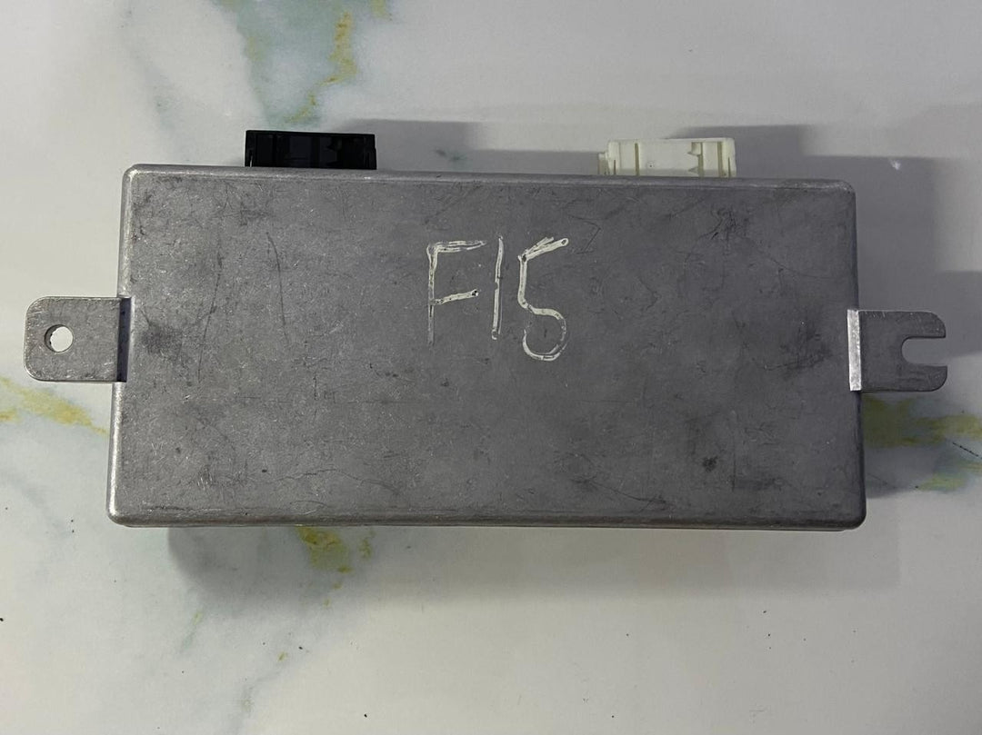 OEM BMW X5 F15 SURROUND VIEW CAMERA CONTROL MODULE 9365665