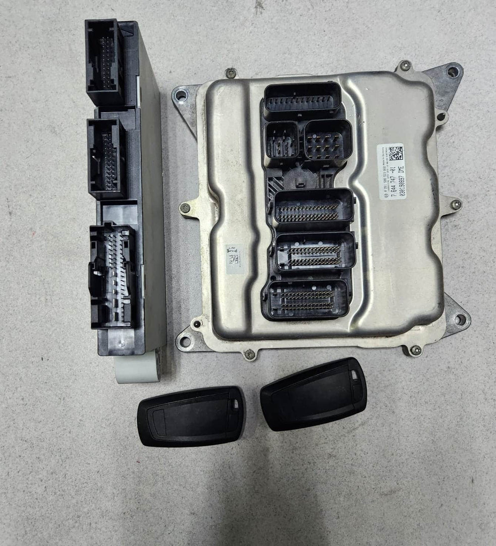 2012-2013 BMW 320i Engine Control Unit 7644747 BMW 520i F10 2010-2013 with N20 