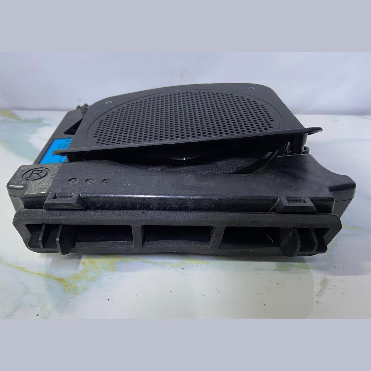 OEM BMW 528i 535i 550i RIGHT Central HiFi Subwoofer 9169686