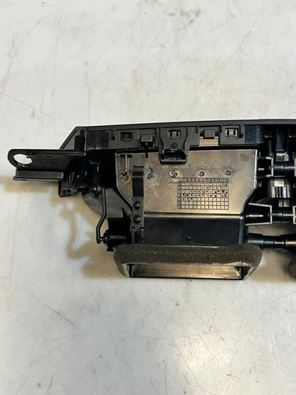 2012-2015 BMW X1 E84 FRONT CENTER Dashboard Air Vent 9258354 OEM