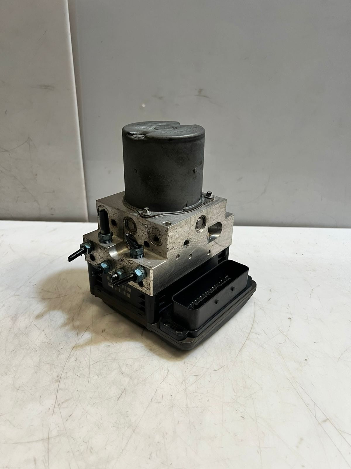 2007-2013 BMW X5 X6 E70 E71 ABS DSc Pump Control Unit 6795778 OEM