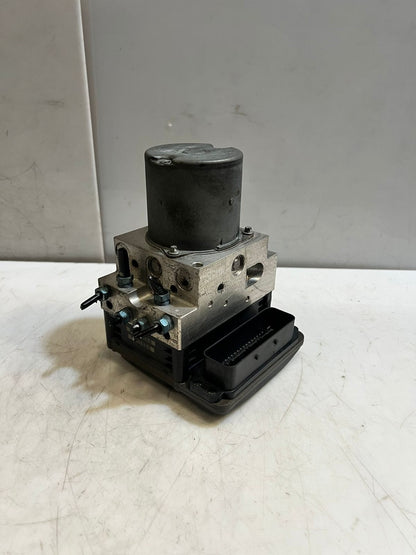 2007-2013 BMW X5 X6 E70 E71 ABS DSc Pump Control Unit 6795778 OEM