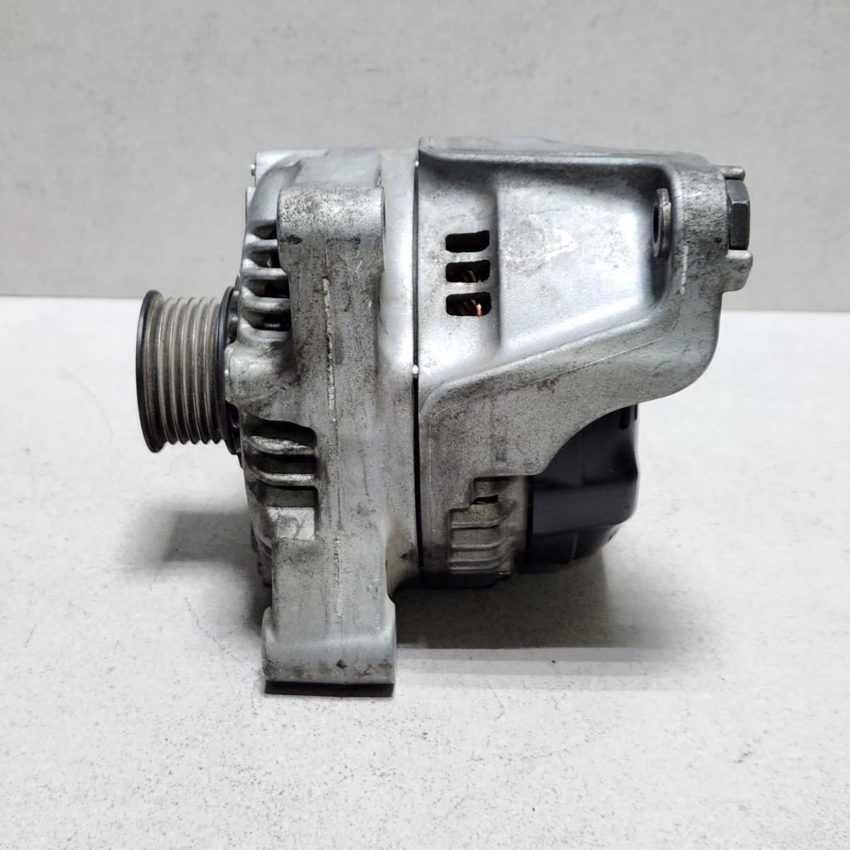 2017 Mini Cooper Countryman Alternator 7640131 318I F30 F31 F35 B38 1.5 14V 150A