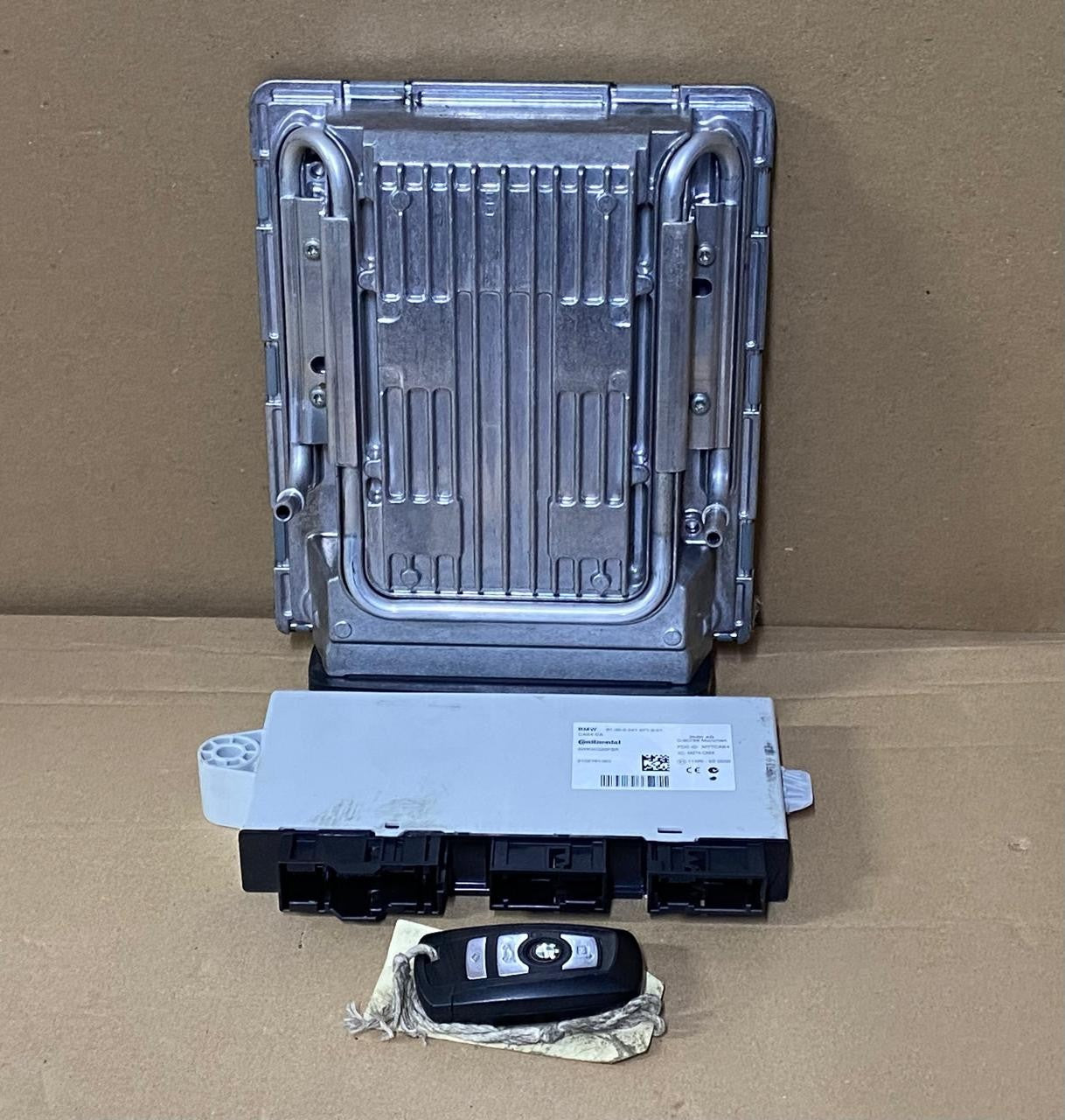 OEM BMW F10 N63 ENGINE CONTROL UNIT DME MSD85 ECU SET 7613202