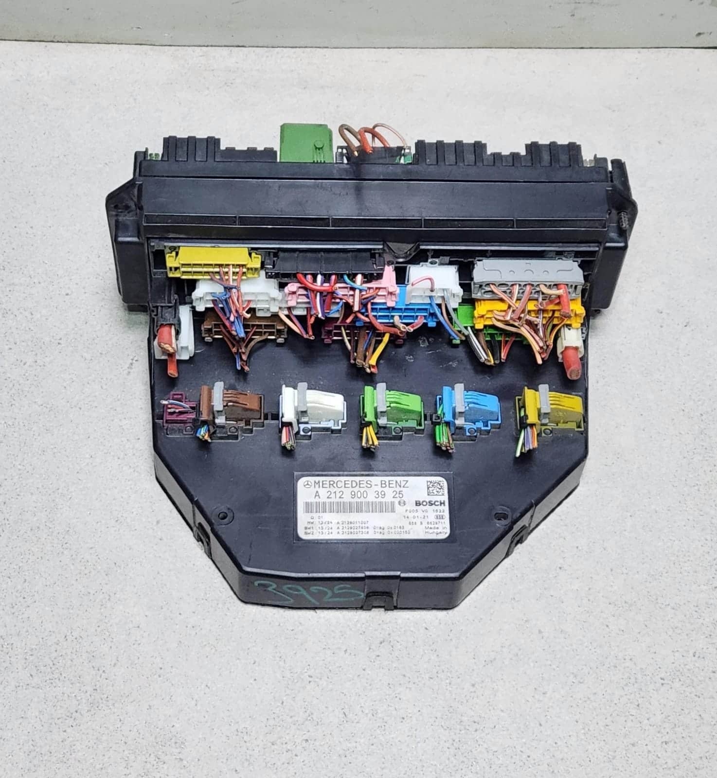 Mercedes-Benz E GLK C Sam Control Module Front A2129003925 E-Class W212 GLK204