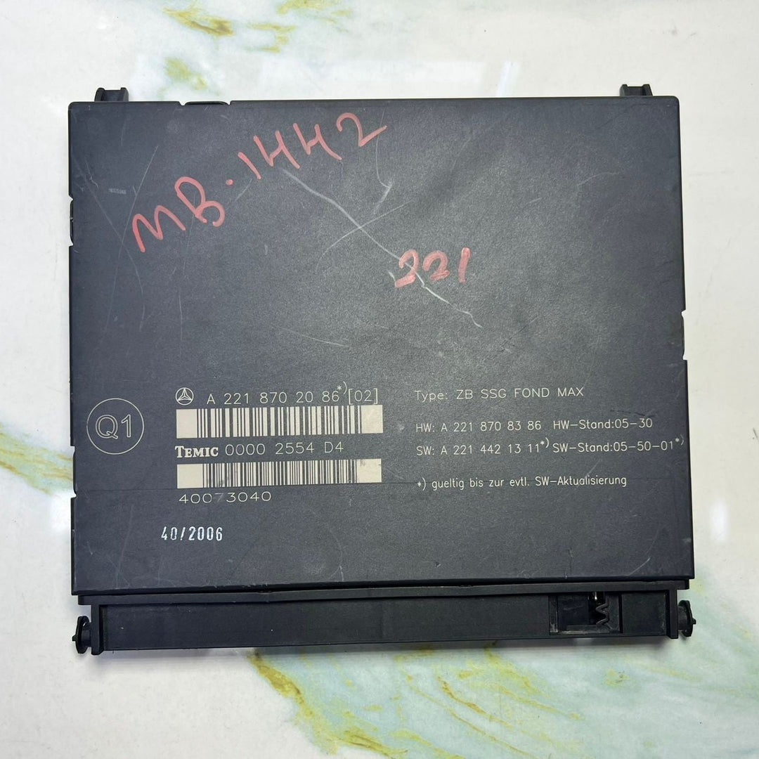 2007-2013 Mercedes-Benz S600 W221 Rear Seat Control Module A221 8702086 OEM